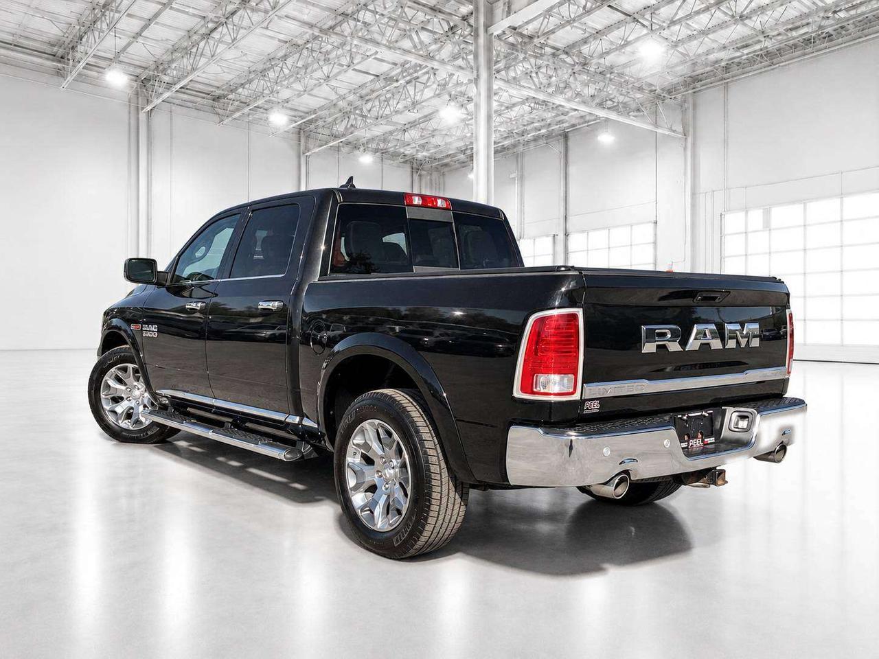 2018 RAM 1500 Limited EcoDiesel | Tow Pkg | Sunroof | 4X4 Photo