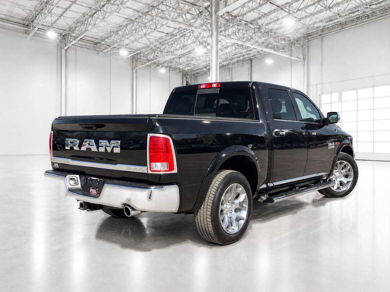 2018 RAM 1500 Limited EcoDiesel | Tow Pkg | Sunroof | 4X4 Photo