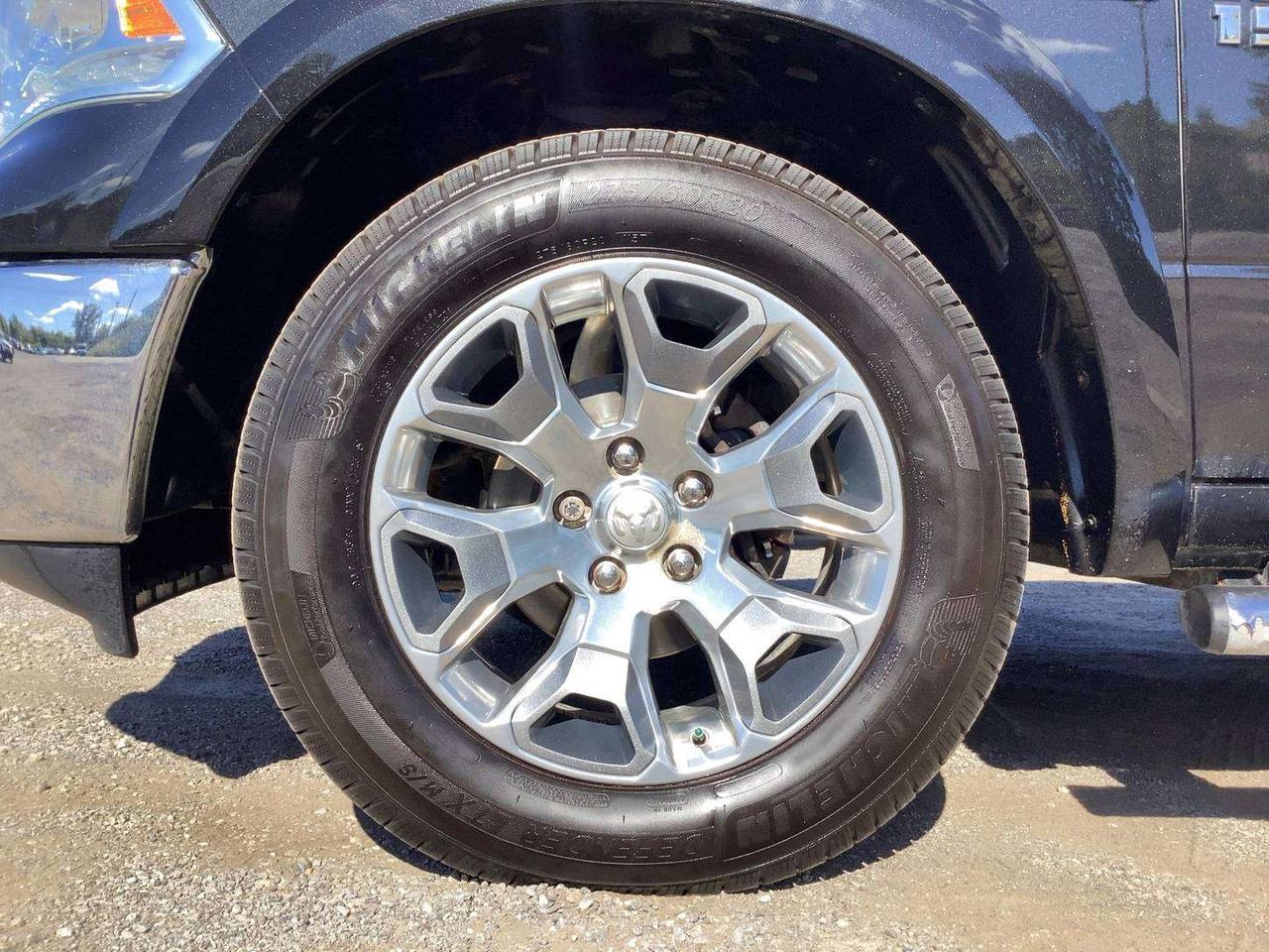 2018 RAM 1500 Limited EcoDiesel | Tow Pkg | Sunroof | 4X4 Photo