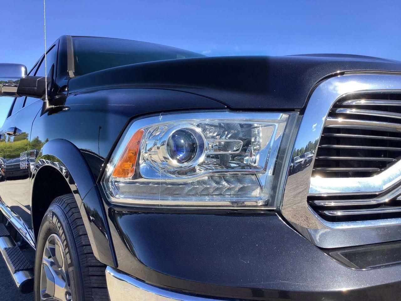 2018 RAM 1500 Limited EcoDiesel | Tow Pkg | Sunroof | 4X4 Photo