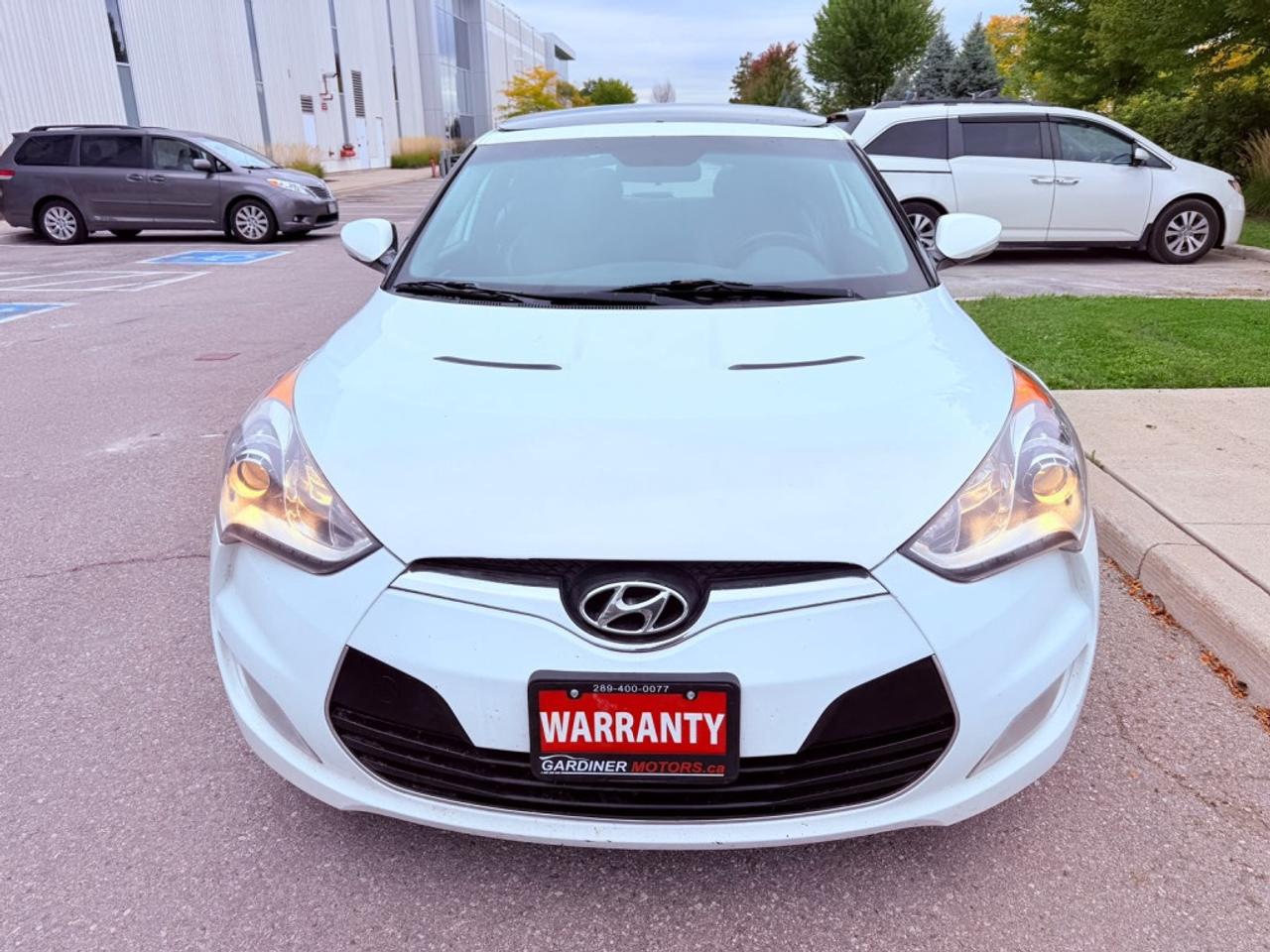 2015 Hyundai Veloster 3dr Cpe Auto w/Tech Photo