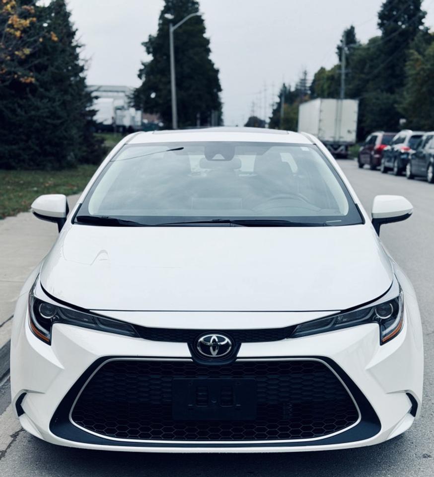 2020 Toyota Corolla XLE FWD Photo2