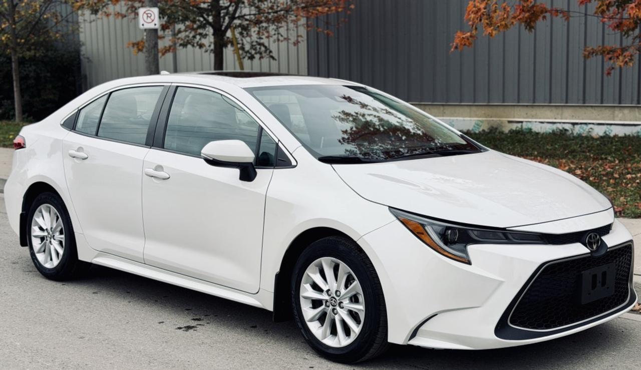 2020 Toyota Corolla XLE FWD Photo