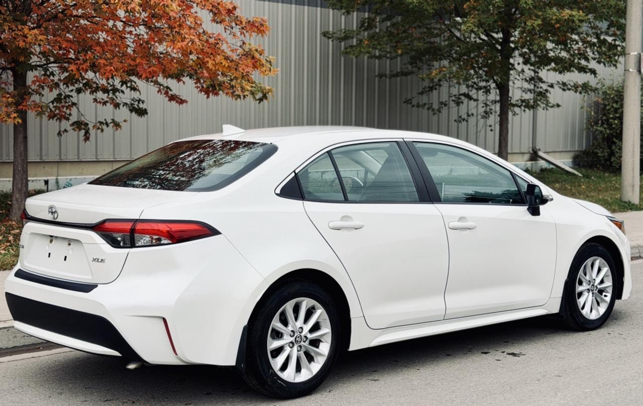 2020 Toyota Corolla XLE FWD Photo