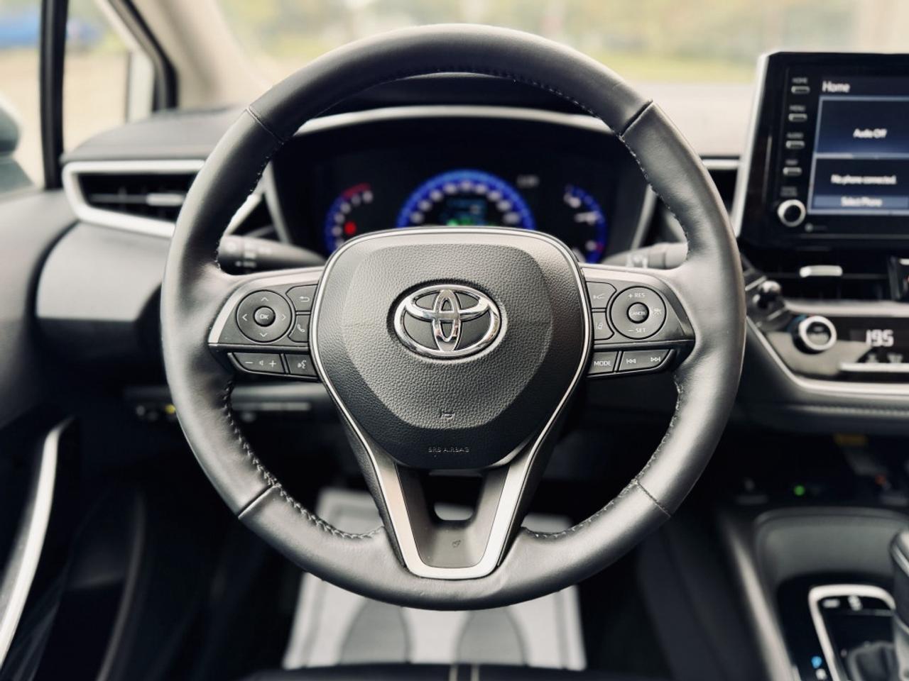 2020 Toyota Corolla XLE FWD Photo