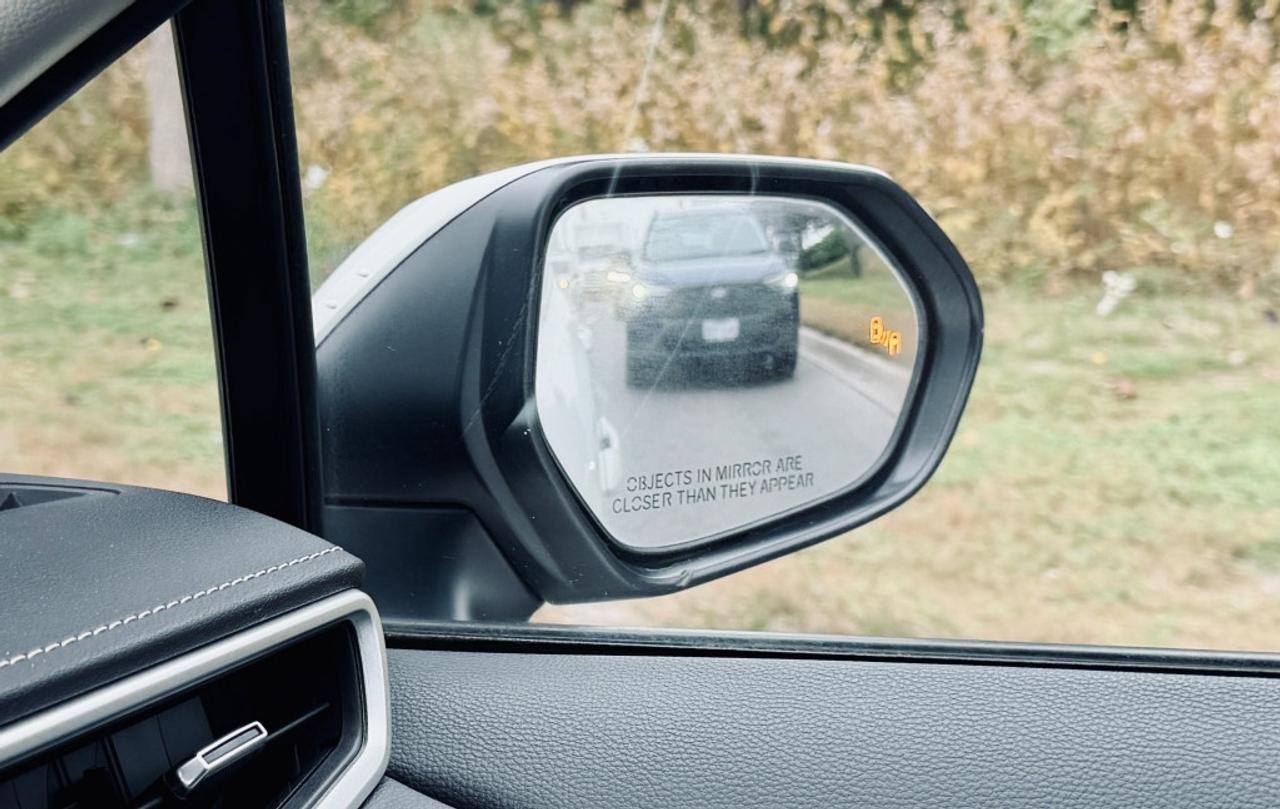 2020 Toyota Corolla XLE FWD Photo