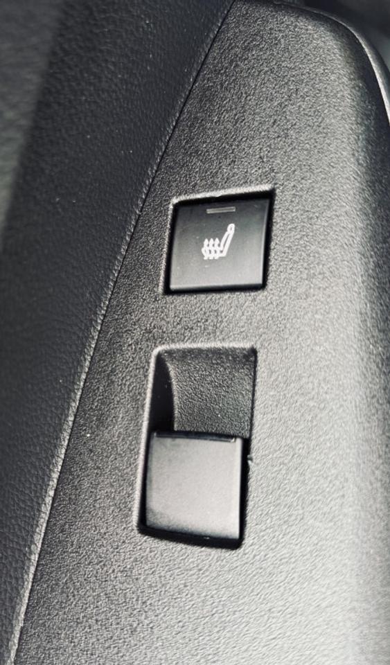 2020 Toyota Corolla XLE FWD Photo