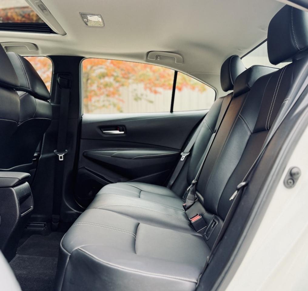 2020 Toyota Corolla XLE FWD Photo