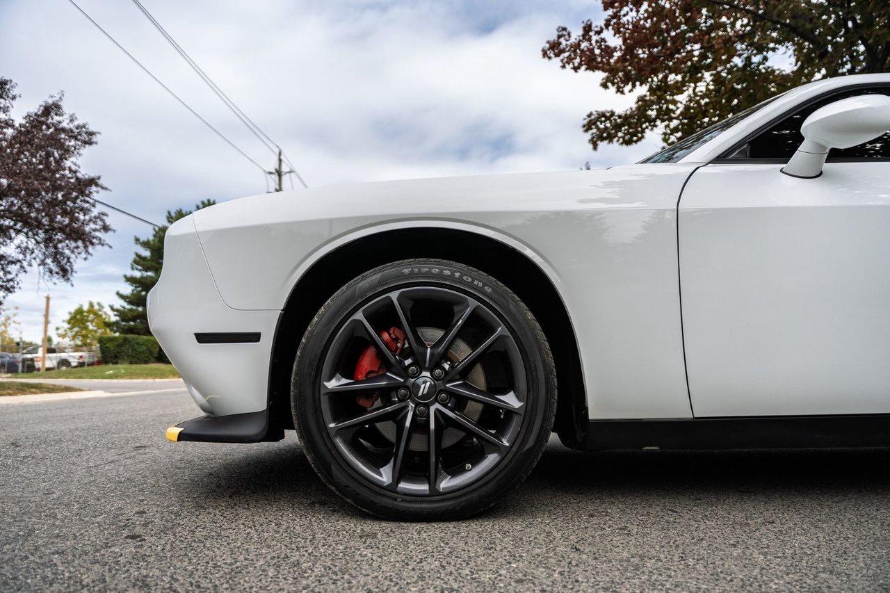 2022 Dodge Challenger GT AWD Photo