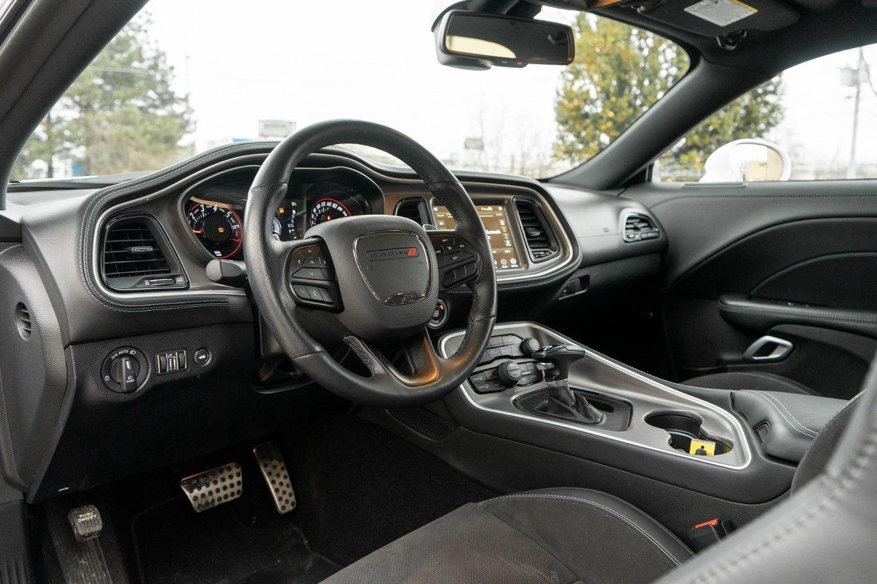 2022 Dodge Challenger GT AWD Photo