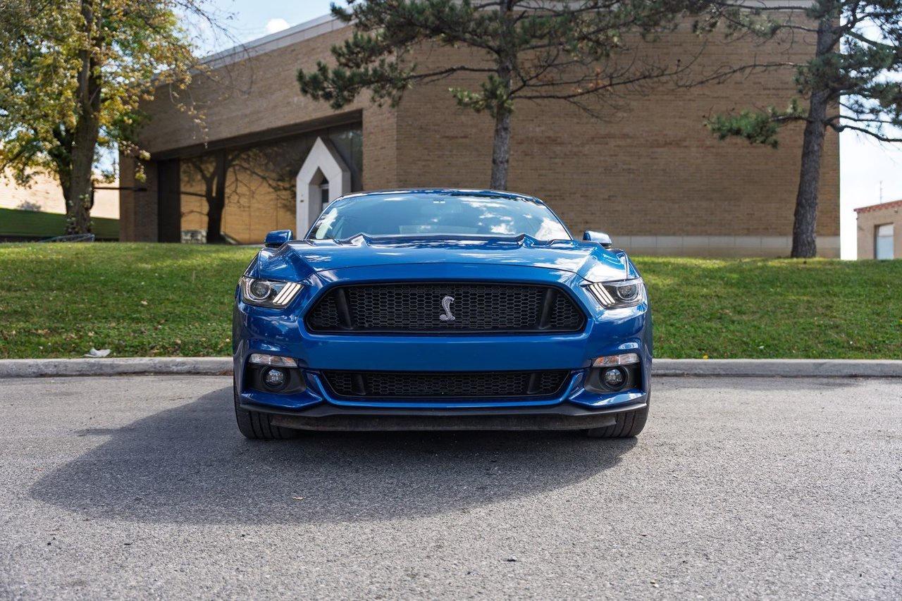 2017 Ford Mustang GT Premium Convertible Photo2