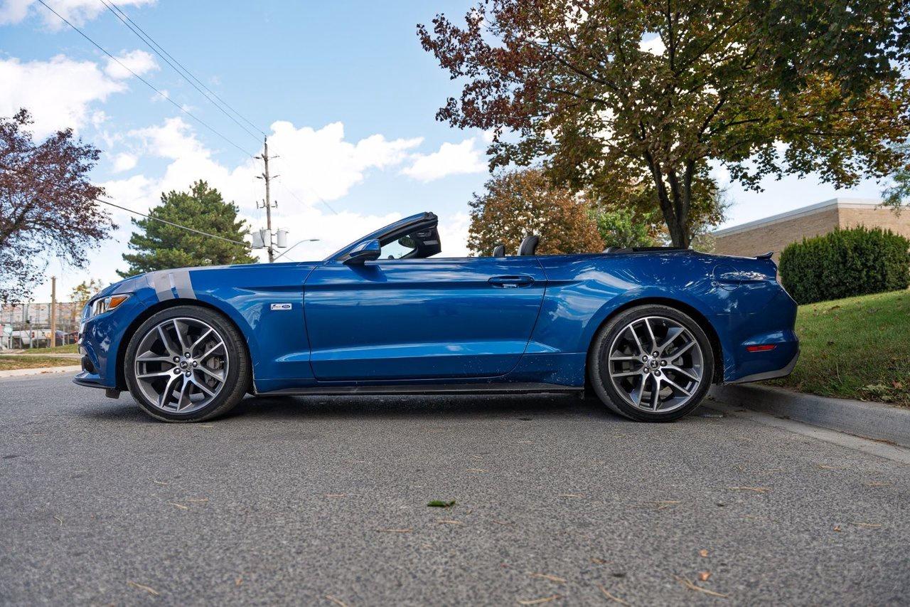 2017 Ford Mustang GT Premium Convertible Photo