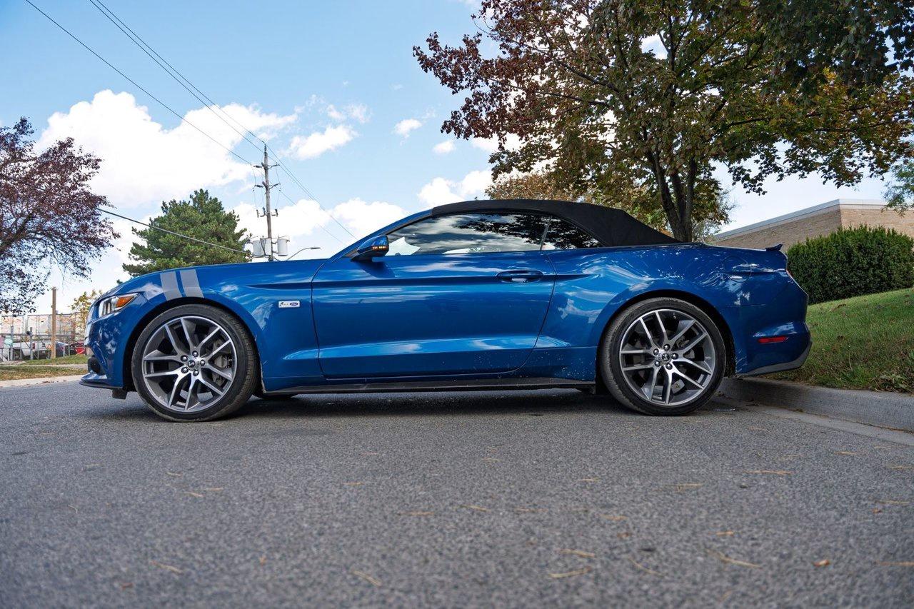 2017 Ford Mustang GT Premium Convertible Photo