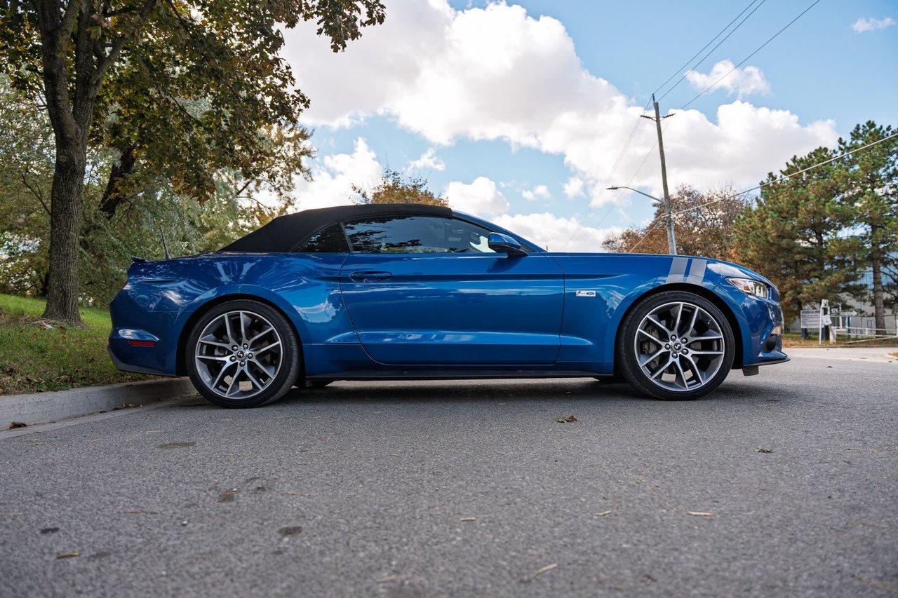 2017 Ford Mustang GT Premium Convertible Photo