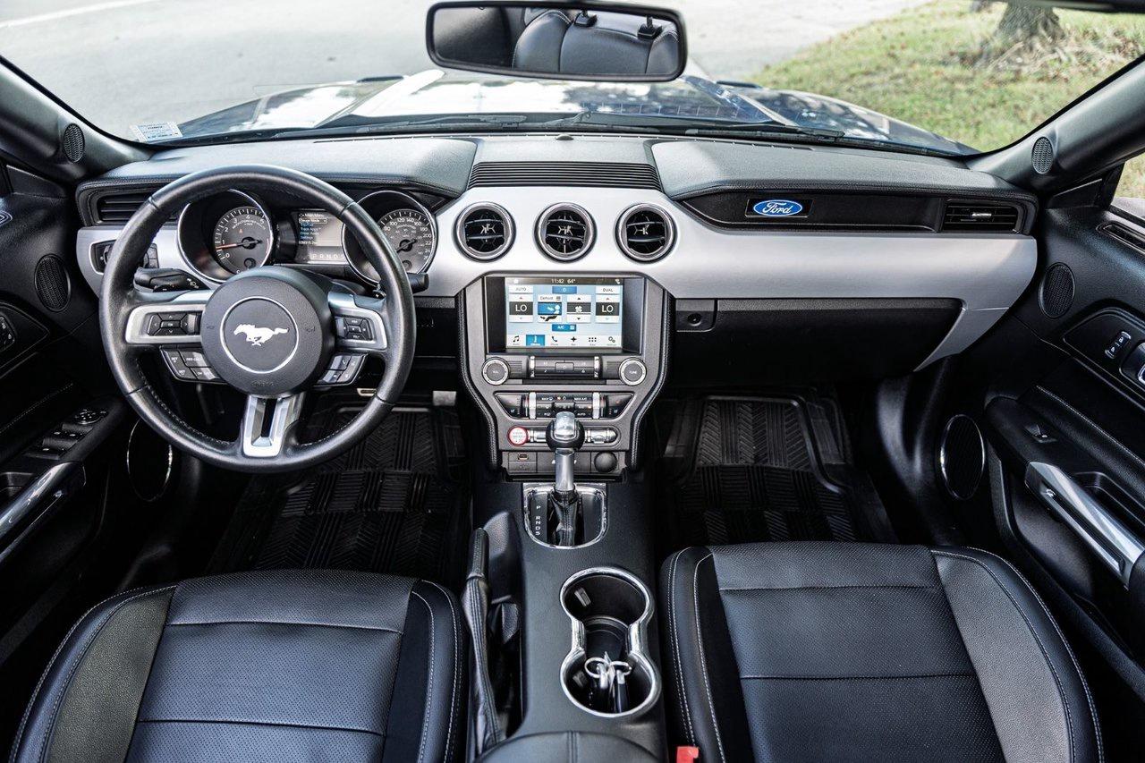 2017 Ford Mustang GT Premium Convertible Photo