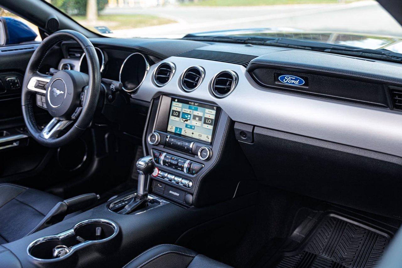 2017 Ford Mustang GT Premium Convertible Photo