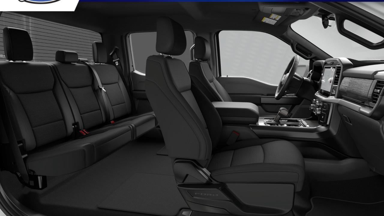2026 Ford F-150 XLT 4WD SuperCrew 5.5' Box Photo4