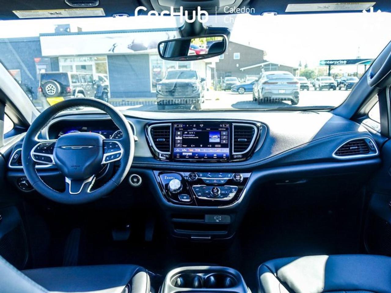2027 Chrysler Pacifica Select 3.6L Pentastar V6 | Safety Sphere Package | Adaptive Cruise Control with Stop and Go Photo5