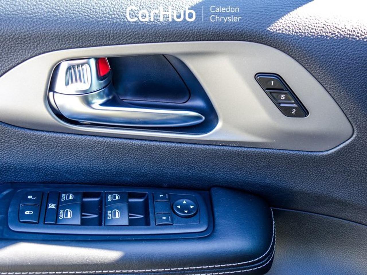 2027 Chrysler Pacifica Select 3.6L Pentastar V6 | Safety Sphere Package | Adaptive Cruise Control with Stop and Go Photo