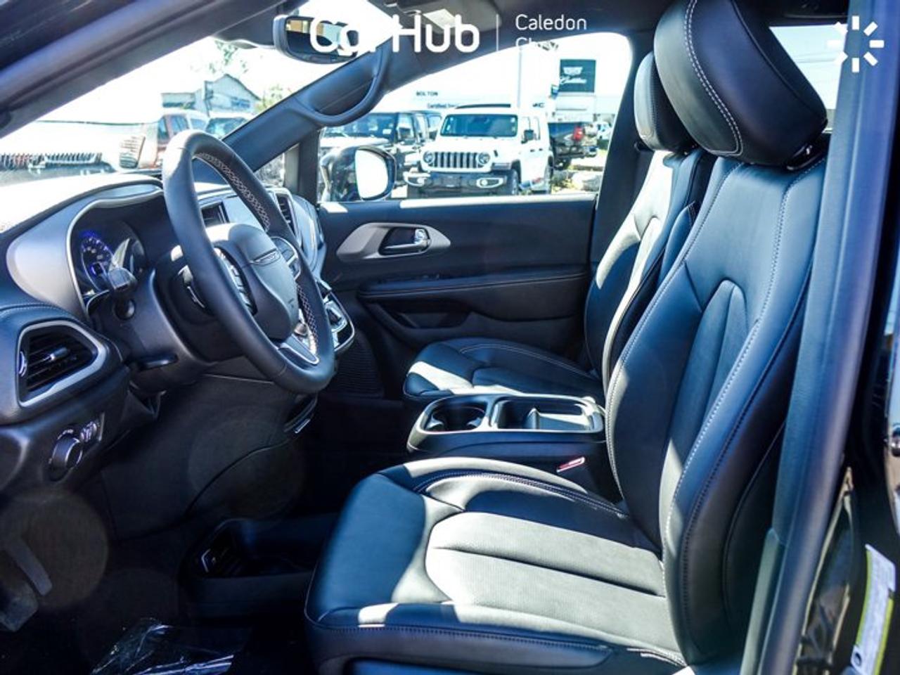 2027 Chrysler Pacifica Select 3.6L Pentastar V6 | Safety Sphere Package | Adaptive Cruise Control with Stop and Go Photo