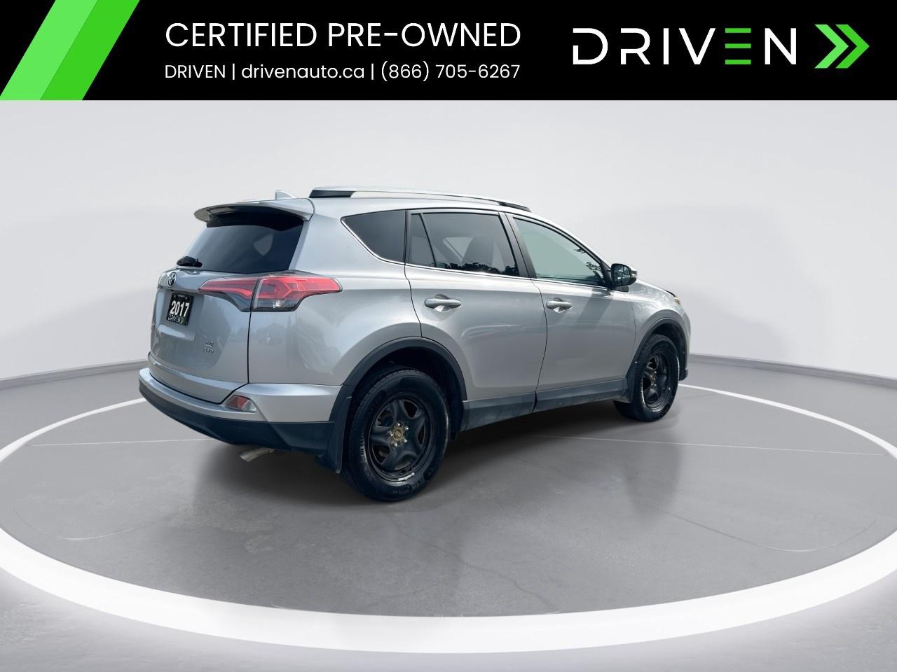 2017 Toyota RAV4 AWD 4dr LE Photo
