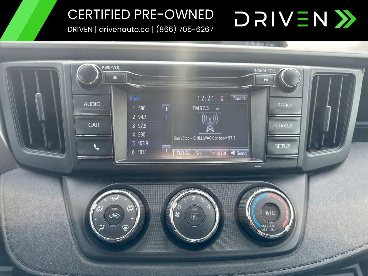 2017 Toyota RAV4 AWD 4dr LE Photo