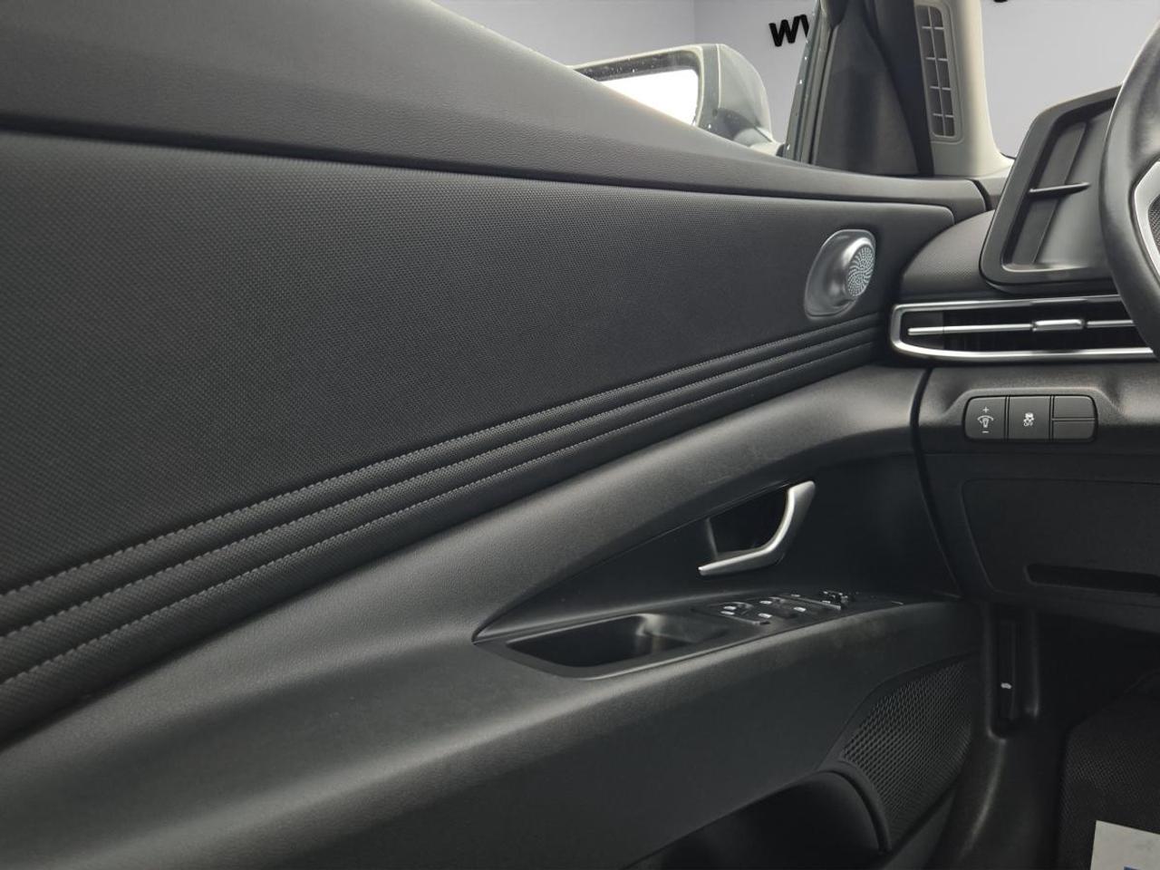 2025 Hyundai Elantra Preferred Photo
