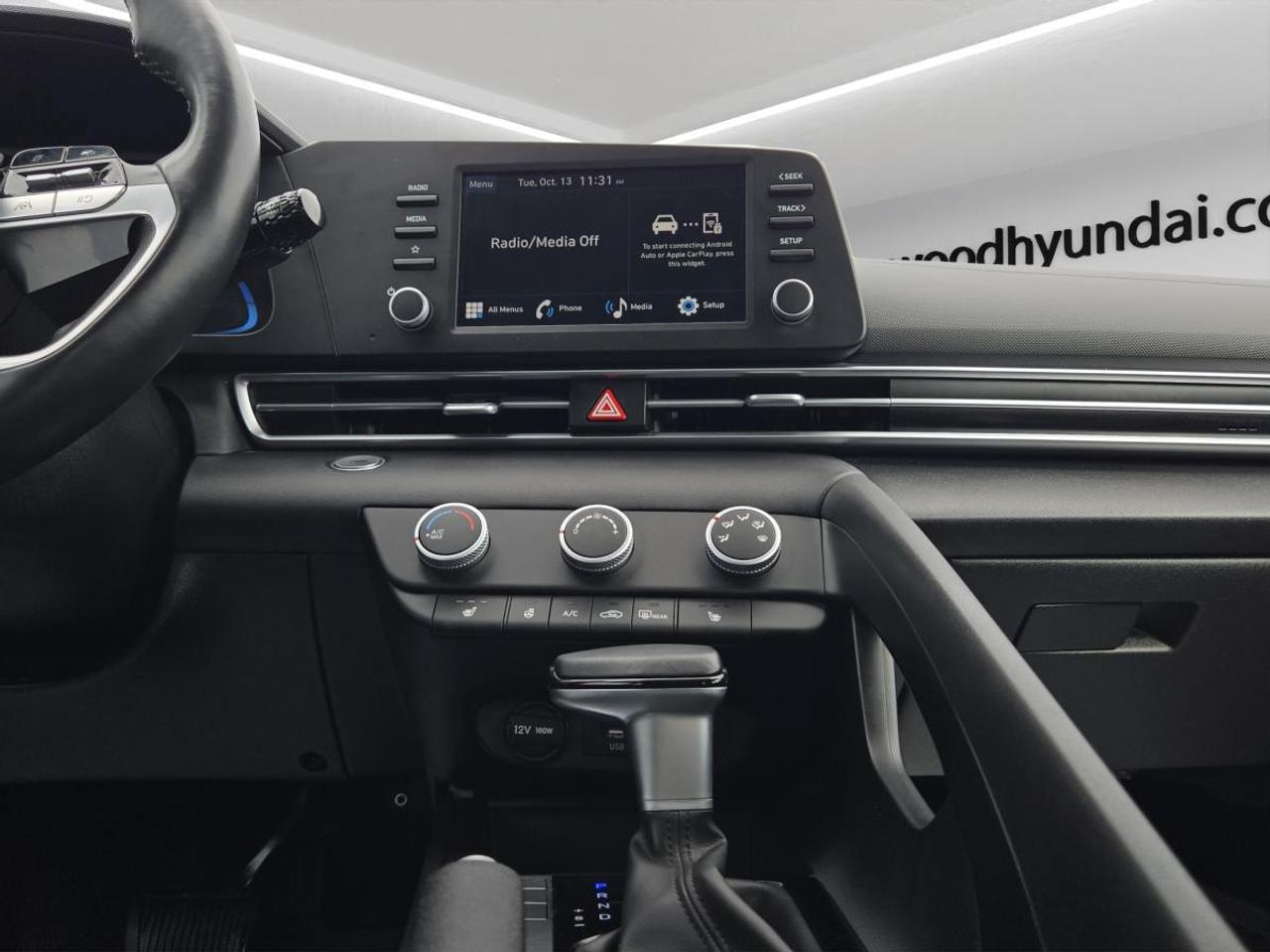 2025 Hyundai Elantra Preferred Photo