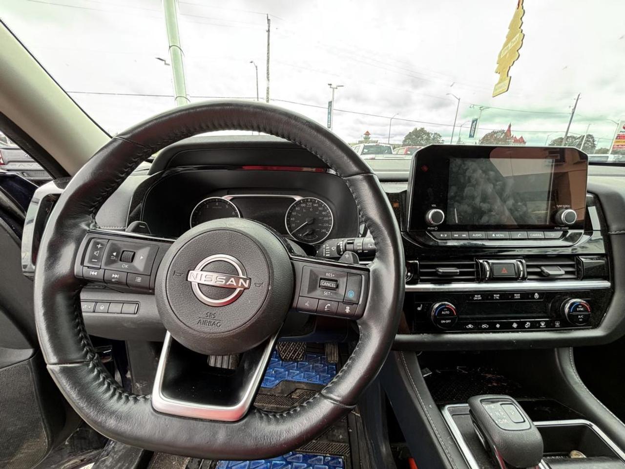 2022 Nissan Pathfinder S Photo