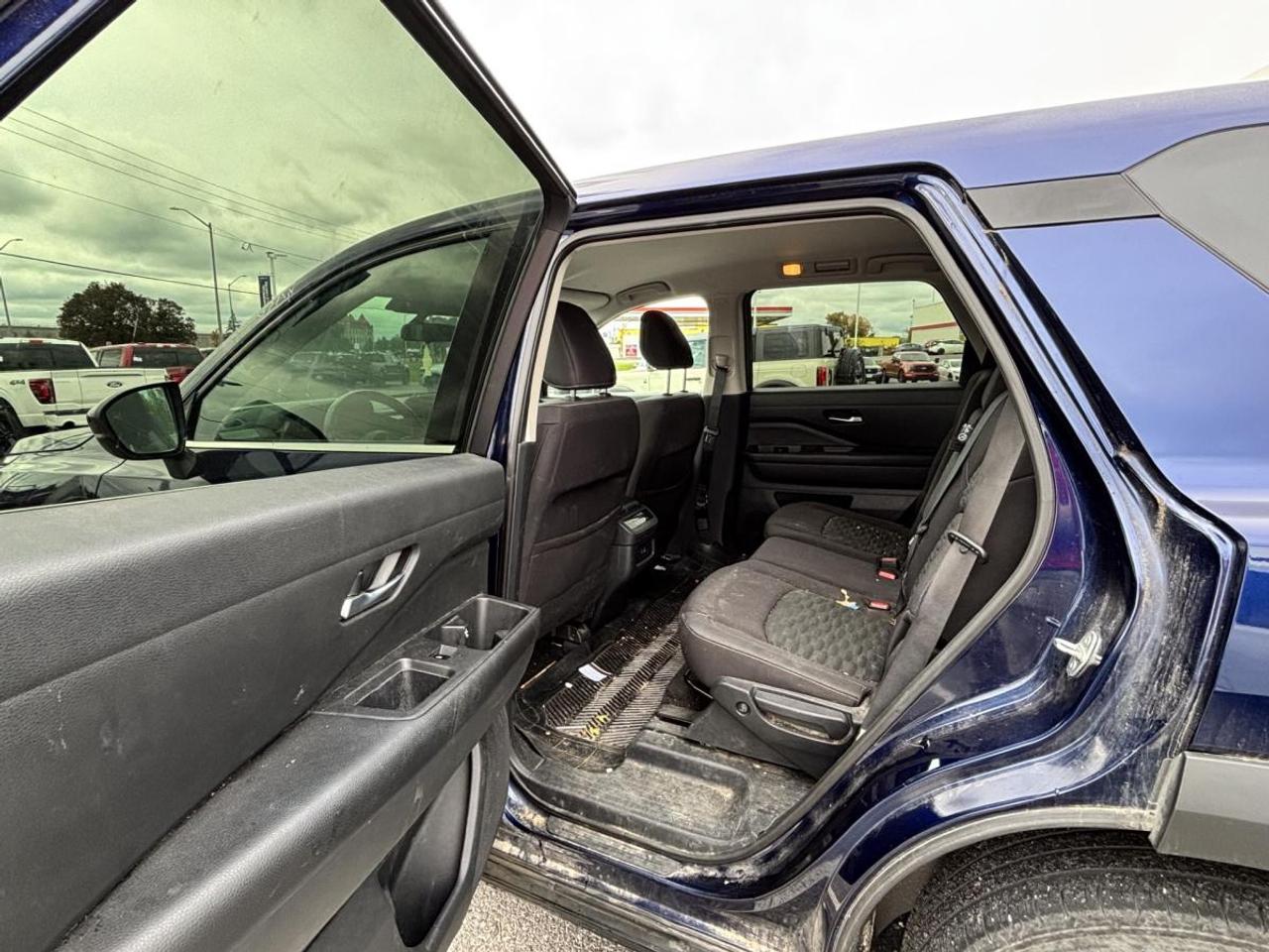2022 Nissan Pathfinder S Photo