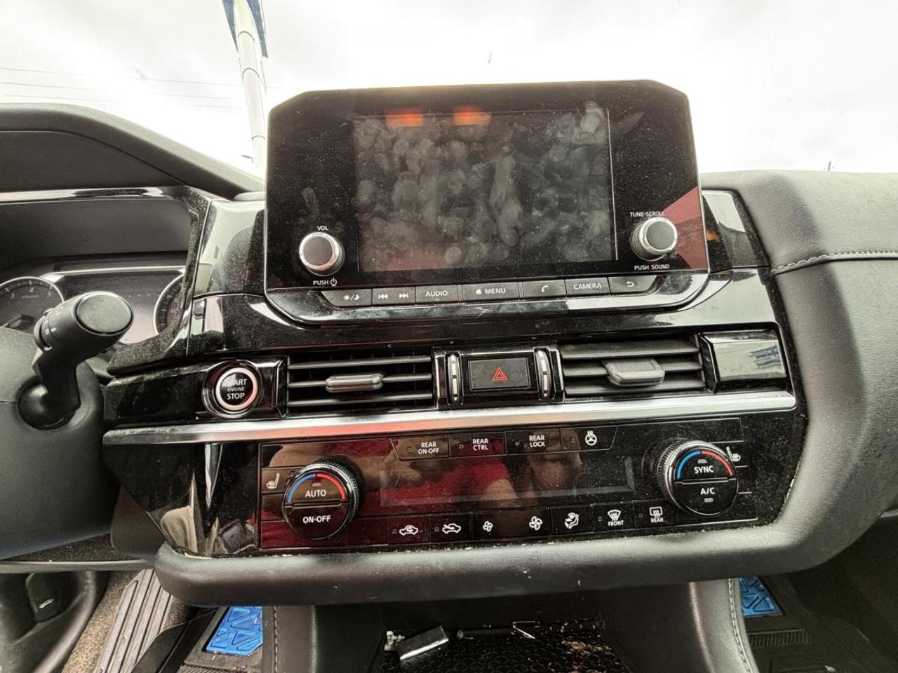 2022 Nissan Pathfinder S Photo