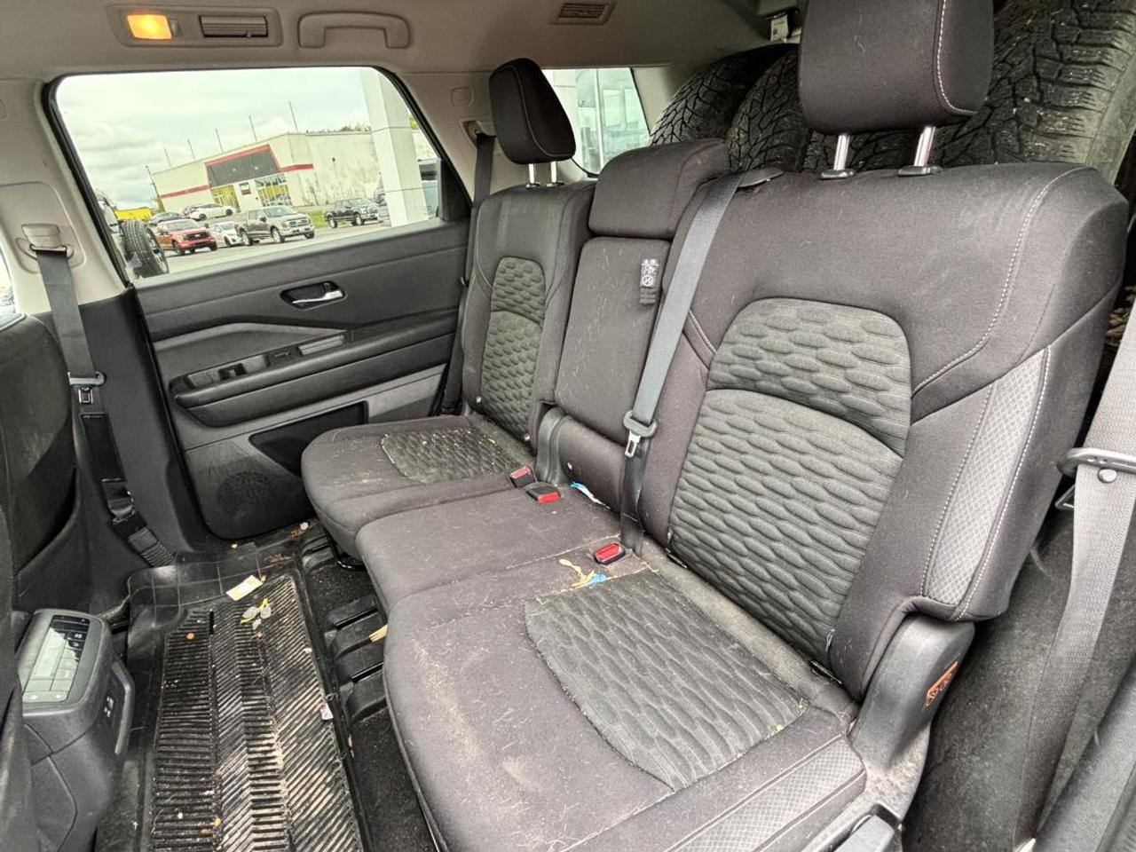 2022 Nissan Pathfinder S Photo
