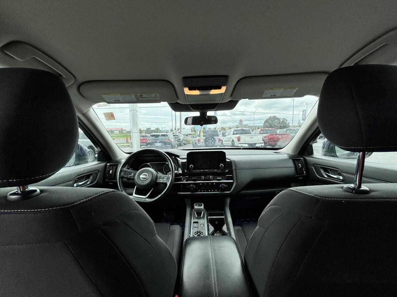 2022 Nissan Pathfinder S Photo
