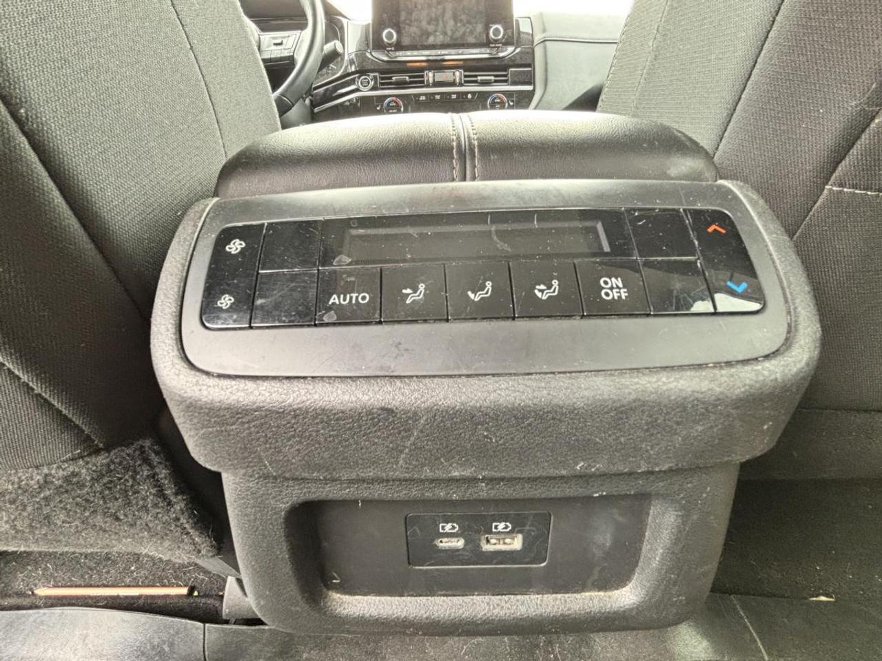 2022 Nissan Pathfinder S Photo
