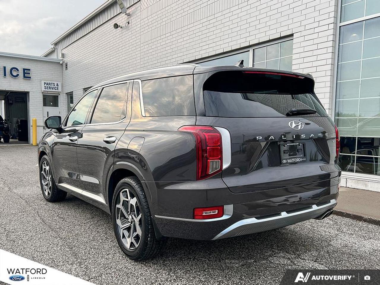 2021 Hyundai PALISADE Ultimate Calligraphy w/Beige 7-Passenger AWD Photo