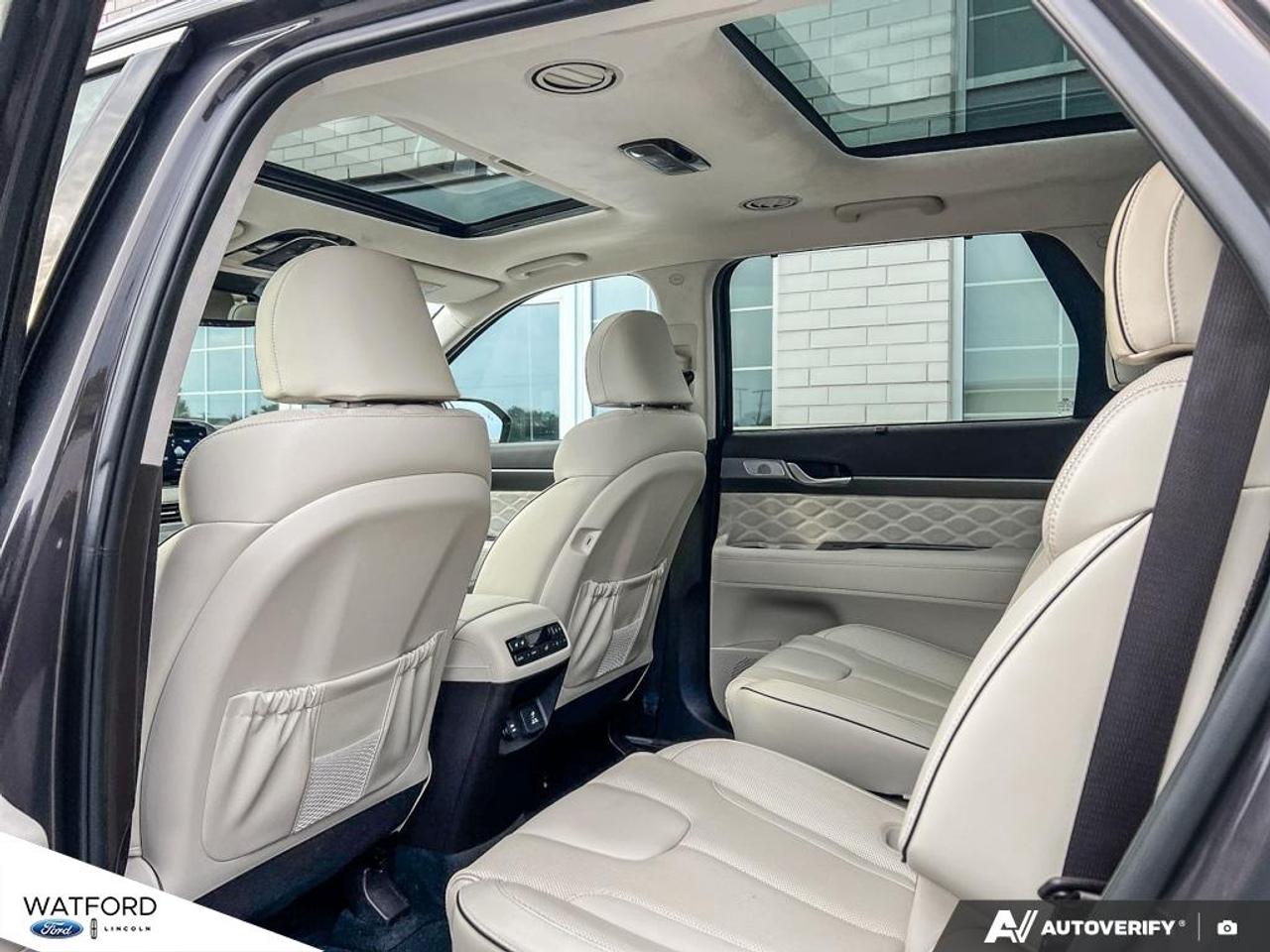 2021 Hyundai PALISADE Ultimate Calligraphy w/Beige 7-Passenger AWD Photo