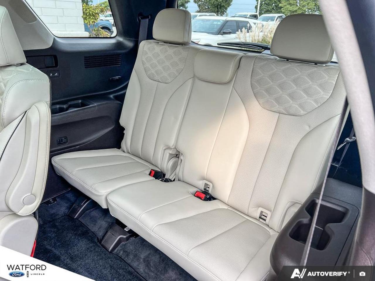 2021 Hyundai PALISADE Ultimate Calligraphy w/Beige 7-Passenger AWD Photo