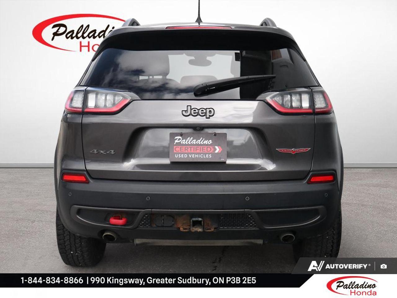 2021 Jeep Cherokee Trailhawk Photo