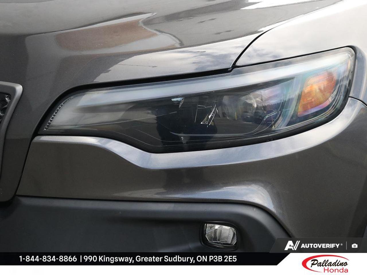 2021 Jeep Cherokee Trailhawk Photo