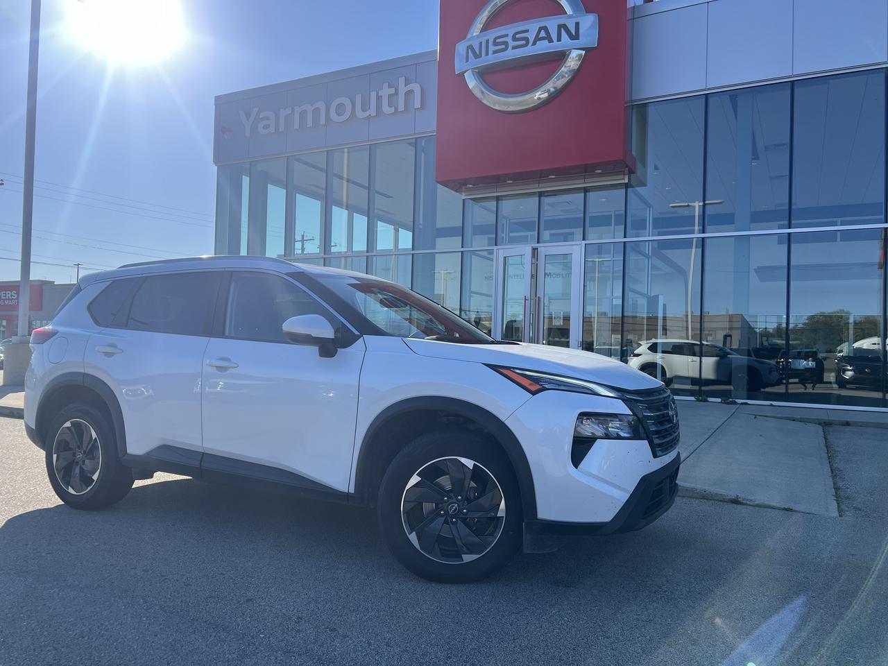 2025 Nissan Rogue SV MOONROOF Photo