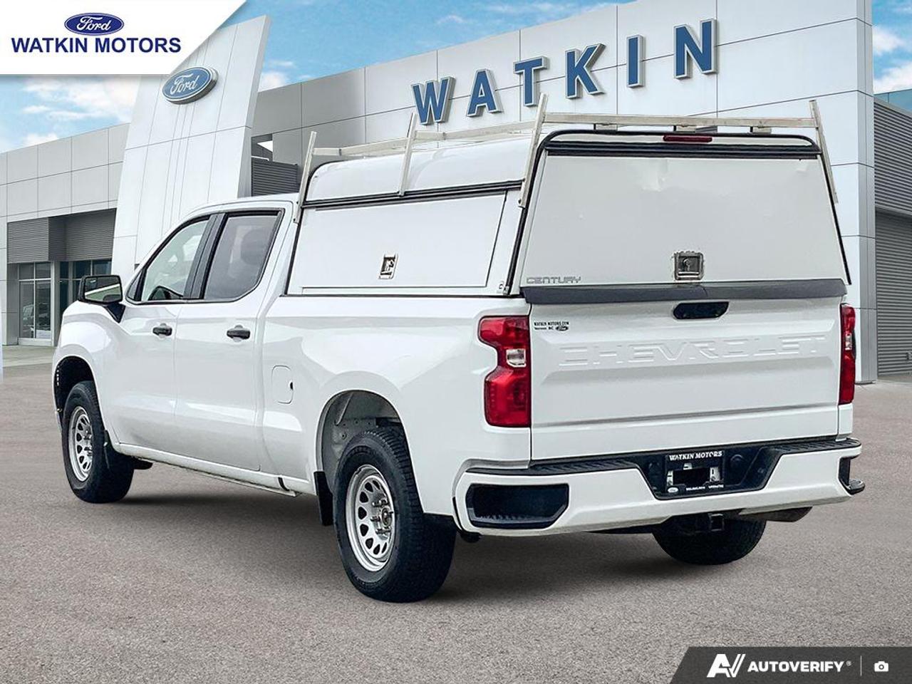 2022 Chevrolet Silverado Custom photo 3