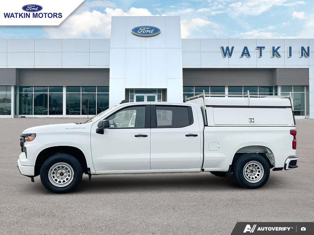 2022 Chevrolet Silverado Custom photo 2