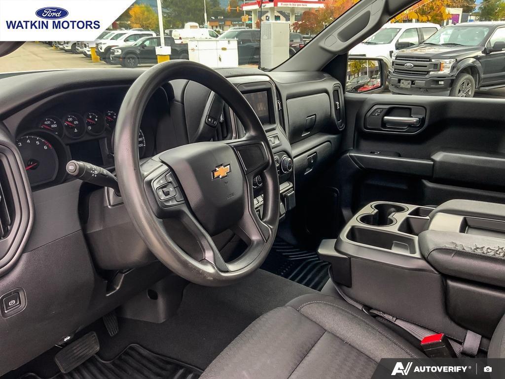 2022 Chevrolet Silverado Custom photo 16