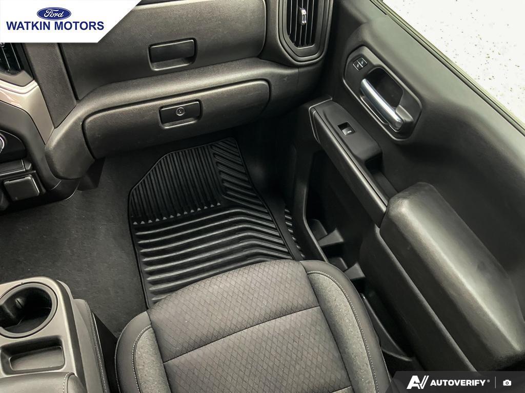 2022 Chevrolet Silverado Custom photo 28
