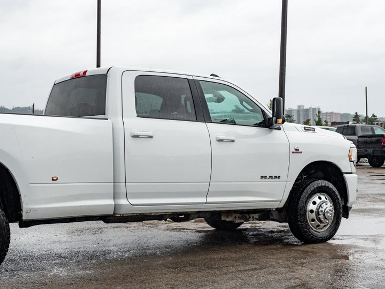 2021 RAM 3500 Big Horn Photo