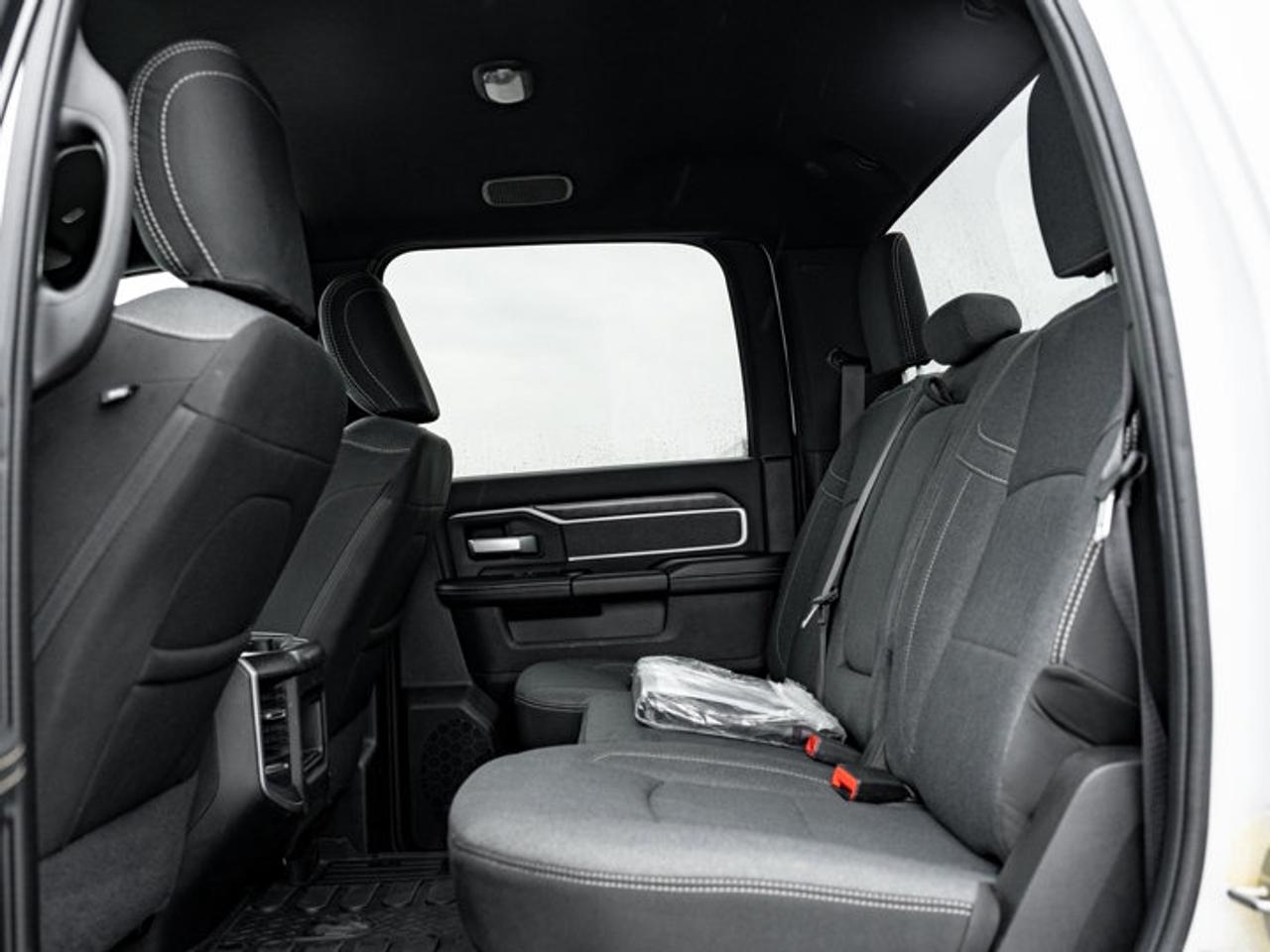 2021 RAM 3500 Big Horn Photo