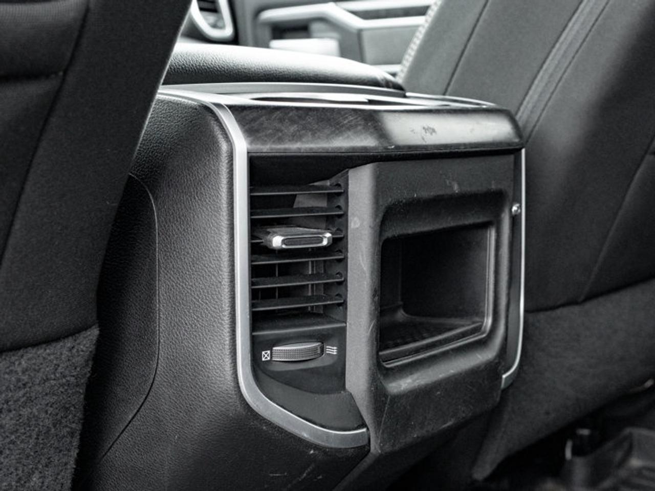 2021 RAM 3500 Big Horn Photo