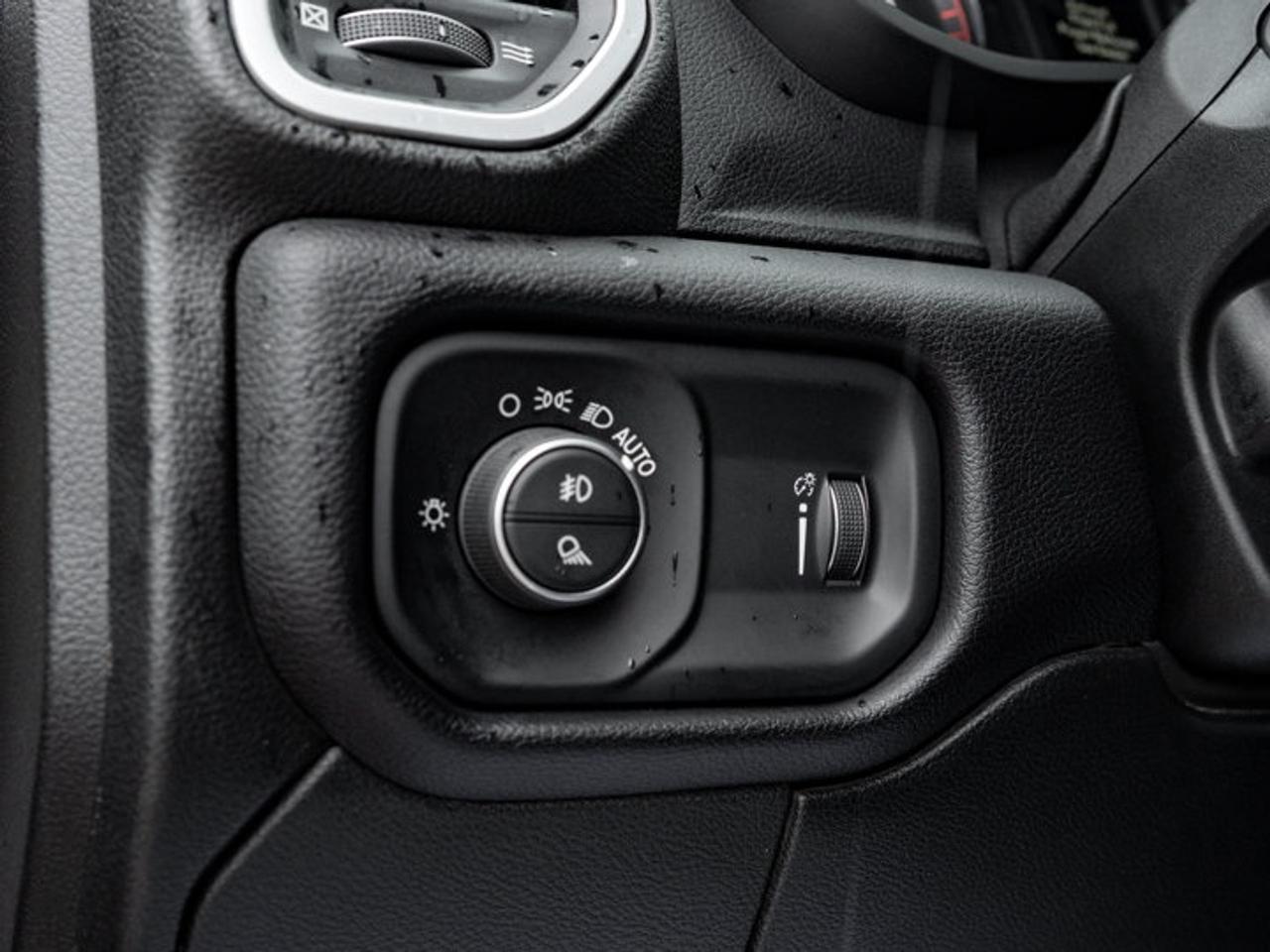 2021 RAM 3500 Big Horn Photo