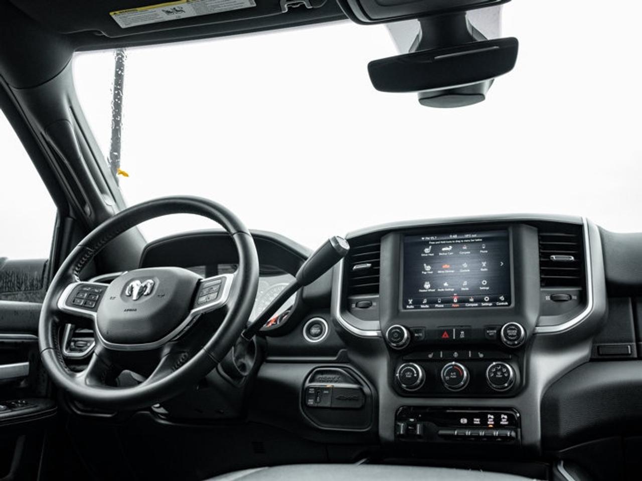 2021 RAM 3500 Big Horn Photo