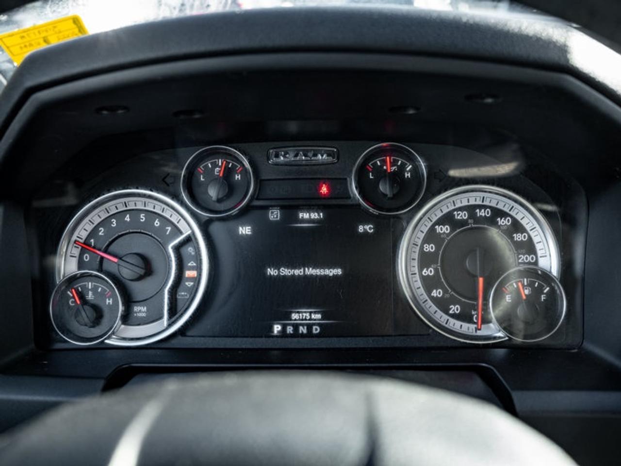 2022 RAM 1500 Classic WARLOCK Photo3